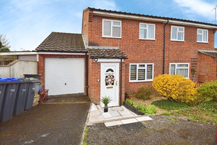 3 Bedroom Semi Detached House For Sale In Mill Green Road, Amesbury, SP4