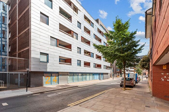 1 Bedroom Flat For Sale In St. Pancras Way, London, NW1