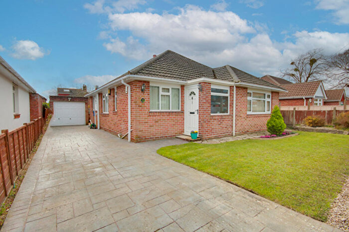 2 Bedroom Detached Bungalow For Sale In Sholing! No Chain! Gorgeous Kitchen Breakfast Room!, SO19