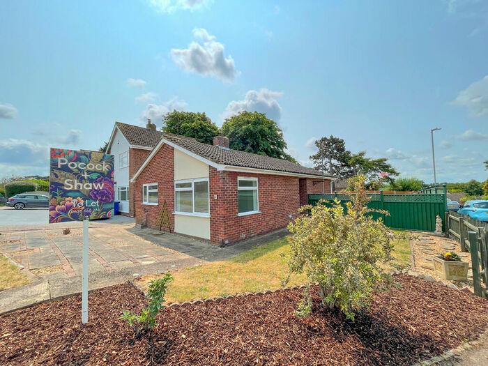 2 Bedroom Detached Bungalow To Rent In Norfolk Avenue, Newmarket, Suffolk, CB8