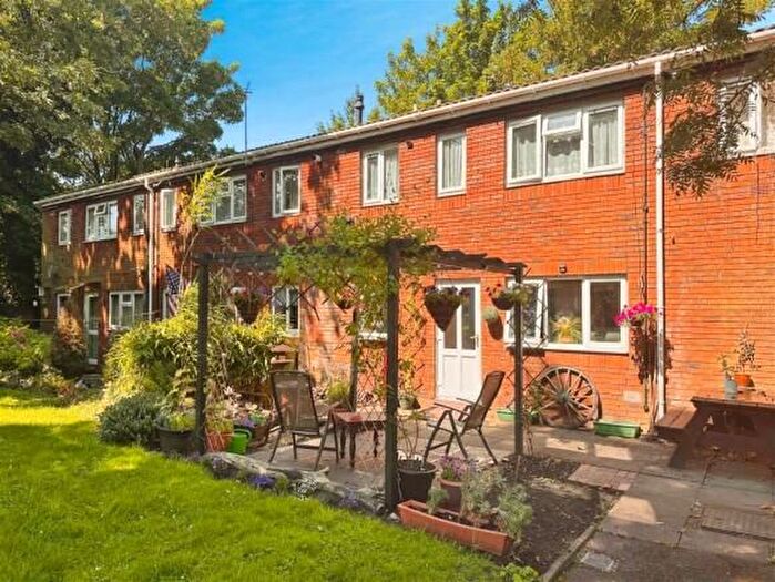 1 Bedroom Flat For Sale In Star Street, Bradmore, Wolverhampton, WV3