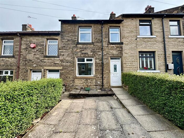 2 Bedroom Terraced House For Sale In Birkhouse Lane, Moldgreen, Huddersfield, HD5