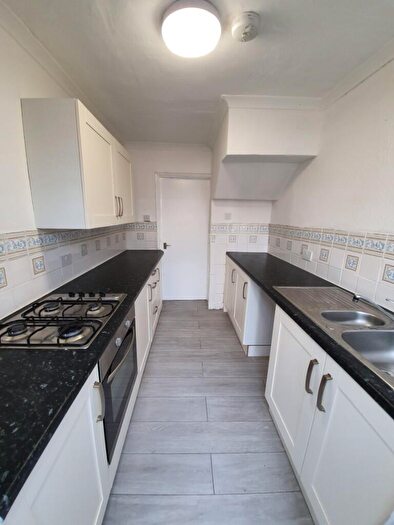 3 Bedroom Terraced House For Sale In Scotland Green Road, Enfield, Greater London, EN3