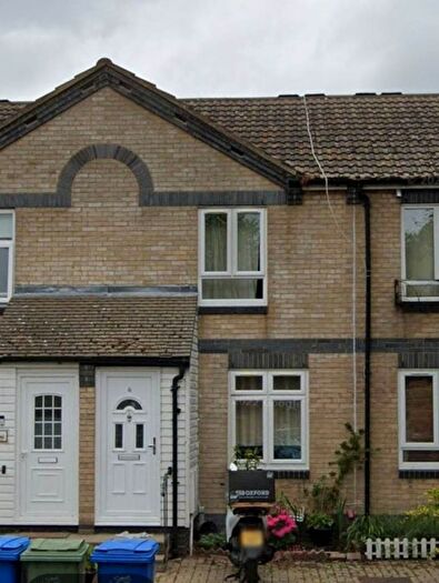 2 Bedroom Flat To Rent In Radley Court, London, SE16