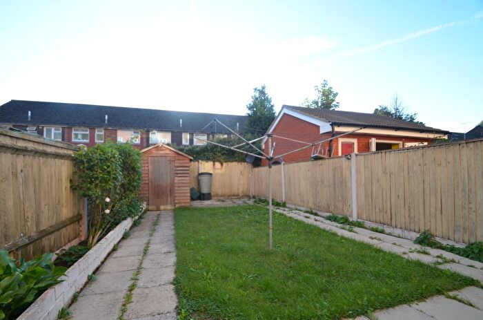 4 Bedroom Terraced House To Rent In Pontes Avenue, Hounslow, TW3