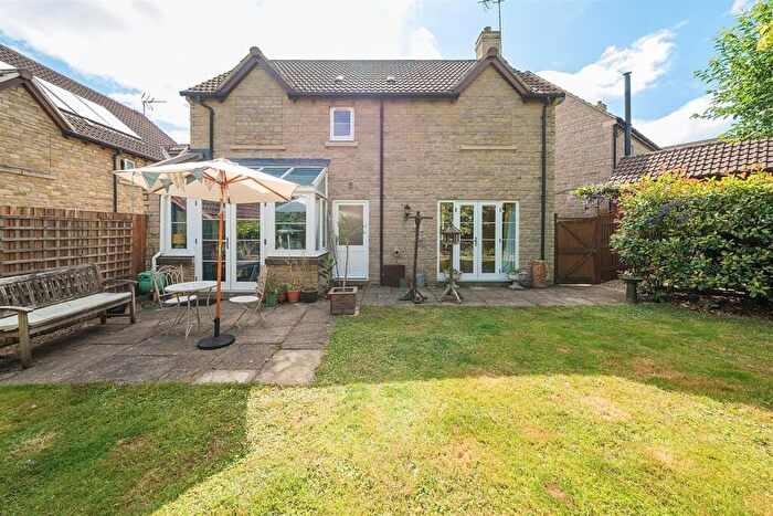4 Bedroom Detached House For Sale In Church Rise, Burton, SN14