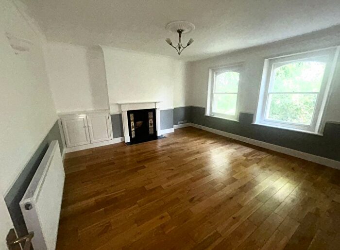 2 Bedroom Flat To Rent In Widmore Road, Bromley, BR1