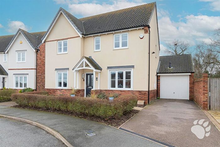 4 Bedroom Detached House For Sale In Oak Crescent, Runwell, SS11