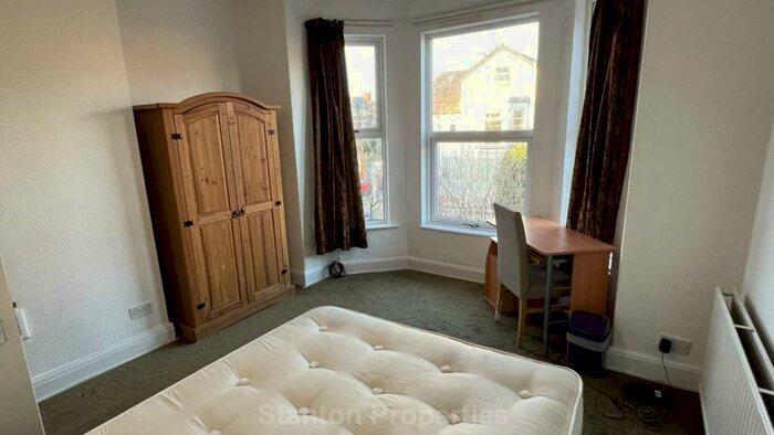 2 Bedroom Apartment To Rent In Oak Avenue, Chorlton Cum Hardy, M21