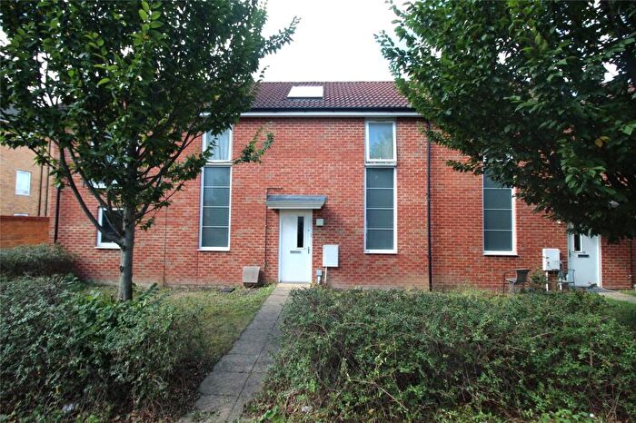 2 Bedroom Maisonette To Rent In Helidor Walk, Sittingbourne, Kent, ME10