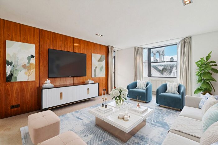 2 Bedroom Flat To Rent In Iverna Gardens, High Street Kensington, W8