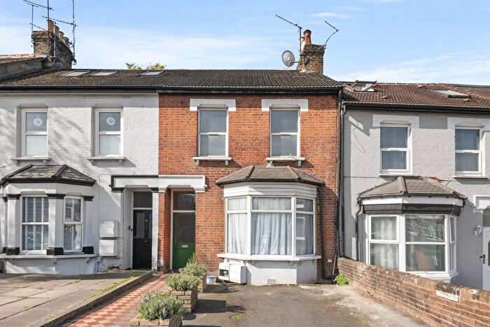 1 Bedroom Flat To Rent In Lower Boston Road, Hanwell, W7