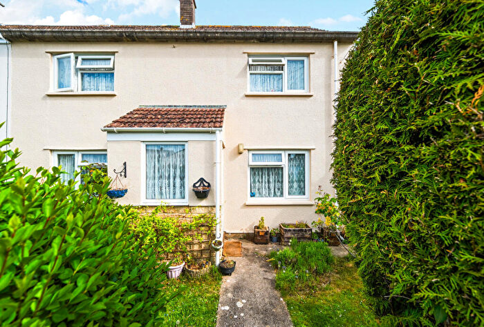 3 Bedroom Semi-Detached House For Sale In Withymead Road, Marshfield, Chippenham, Gloucestershire, SN14