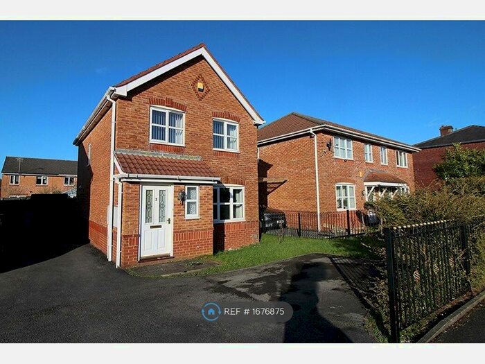 3 Bedroom Detached House To Rent In Croftwood Terrace, Blackburn, BB2