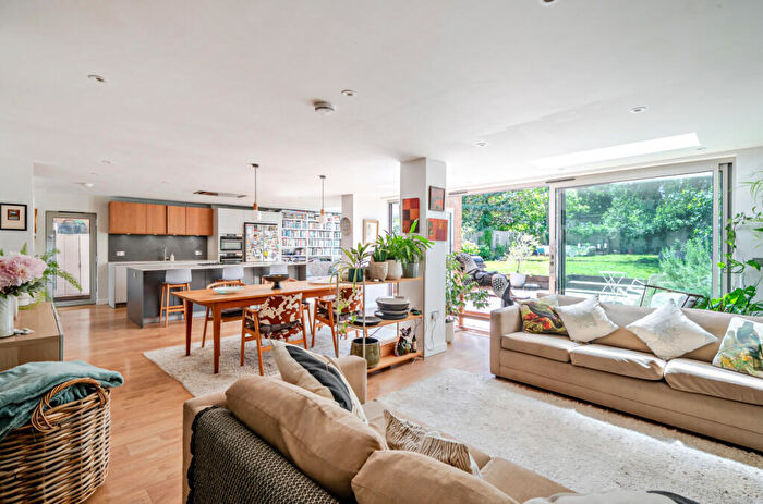 5 Bedroom Detached House For Sale In Franklin Road, Headington, Oxford, OX3