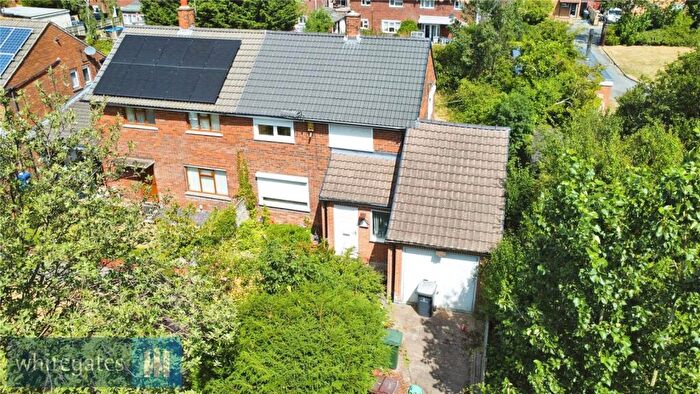 3 Bedroom Semi-Detached House For Sale In Lindhurst Road, Athersley North, S71