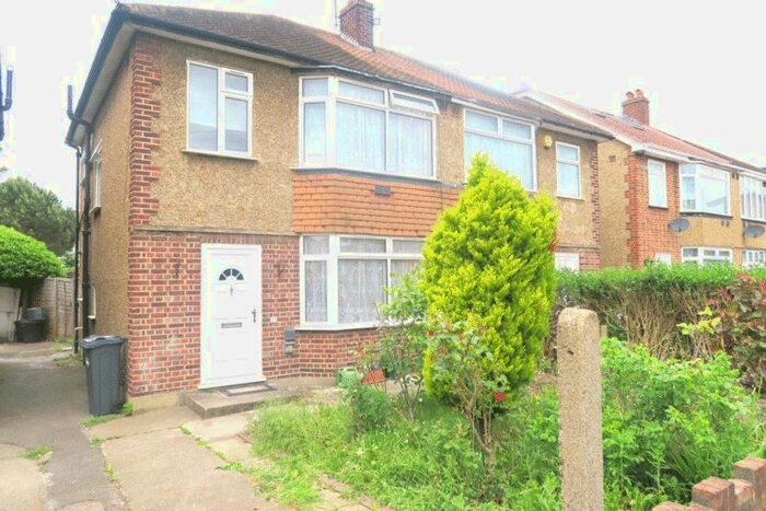 3 Bedroom Semi-Detached House To Rent In West Road, Bedfont, Feltham, TW14