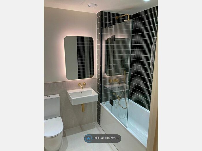 2 Bedroom Flat To Rent In Riverscape Walk, London, E16