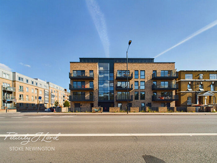 1 Bedroom Apartment For Sale In Seven Sisters Road, London, N4