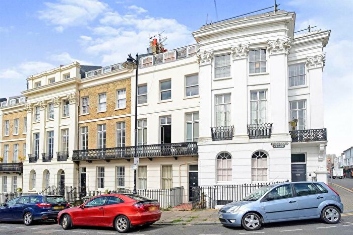 2 Bedroom Flat To Rent In Portland Place, Brighton, BN2