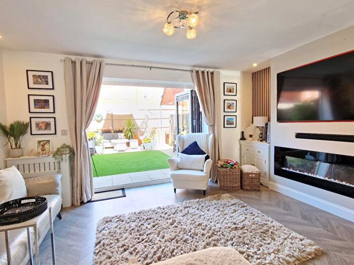 3 Bedroom Terraced House For Sale In Walker Road, Upper Heyford, Bicester, OX25