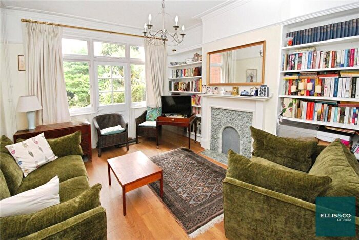 4 Bedroom Semi-Detached House For Sale In Ravenscroft Avenue, Golders Green, NW11