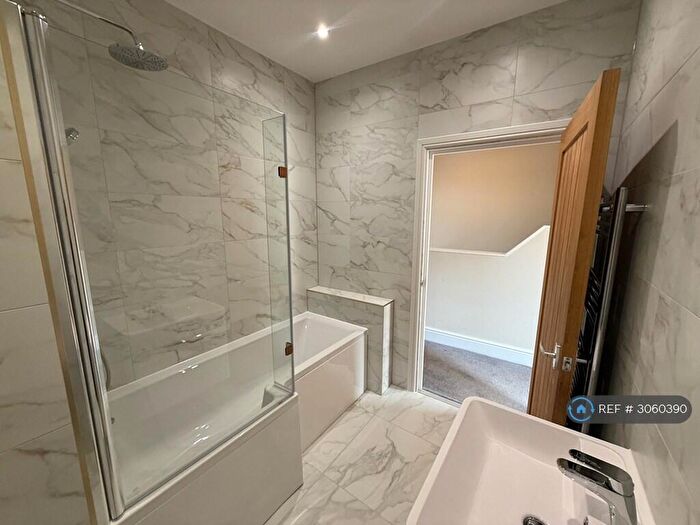 3 Bedroom Flat To Rent In Bedminster, Bristol, BS3
