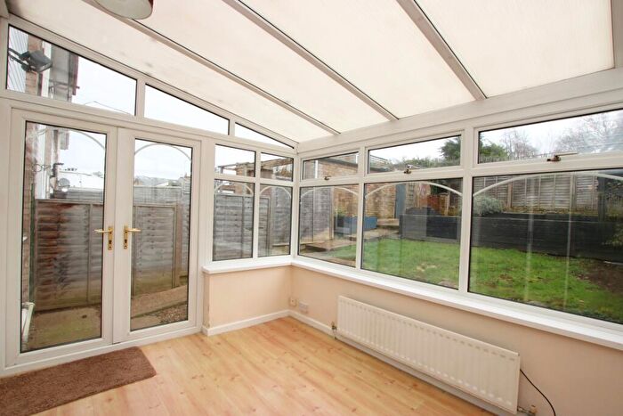 3 Bedroom Terraced House For Sale In Severn Way, Kettering, NN16