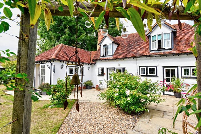 2 Bedroom Detached House For Sale In Stoke Row Road, Henley On Thames, RG9