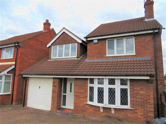 4 Bedroom Detached House To Rent In Dangerfield Lane, Darlaston, Wednesbury, WS10