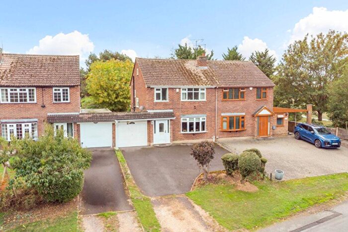 3 Bedroom Semi-Detached House For Sale In Farthing Green Lane, Stoke Poges, SL2
