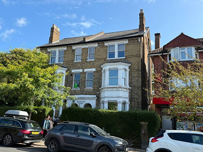 2 Bedroom Flat To Rent In Friars Place Lane, Acton, W3