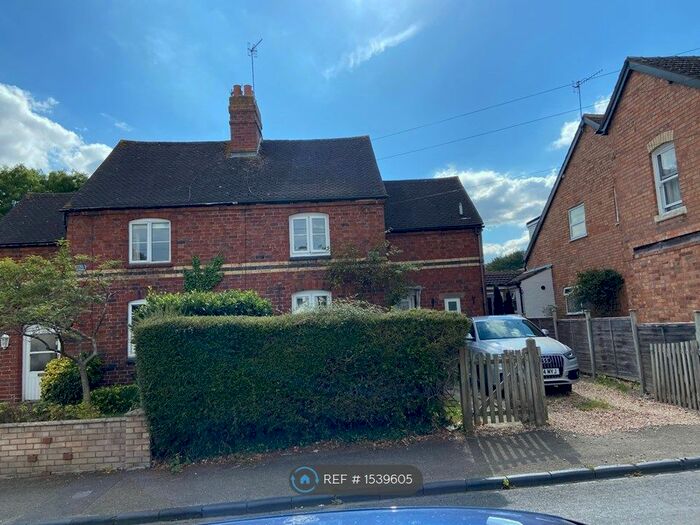 3 Bedroom Semi-Detached House To Rent In Upper Welland Road, Malvern, WR14