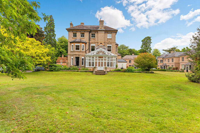4 Bedroom Penthouse For Sale In The Elms, Houghton, Huntingdon, Cambridgeshire, PE28