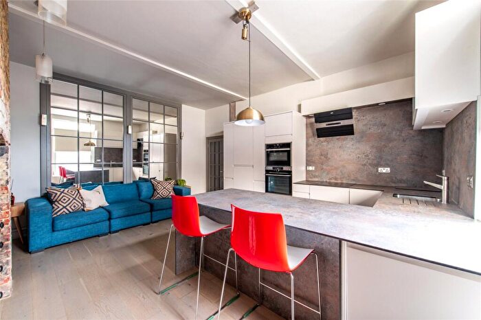 1 Bedroom Flat For Sale In Bower Street, Maidstone, Kent, ME16
