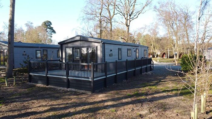 2 Bedroom Lodge For Sale In Stixwould Road, Woodhall Spa, LN10