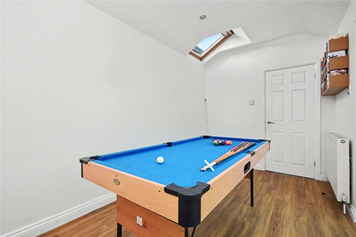 4 Bedroom Detached House For Sale In Acaster Drive, Garforth, Leeds, West Yorkshire, LS25