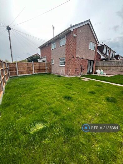 3 Bedroom Detached House To Rent In Kingfisher Way, Saughall Massie, CH49