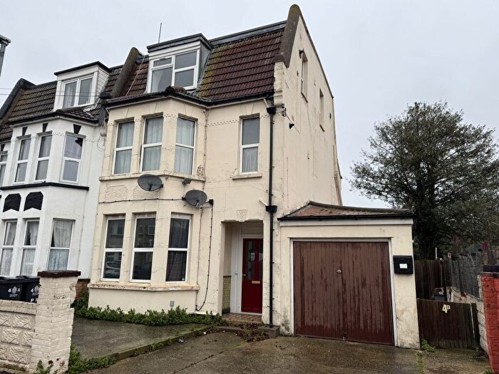 1 Bedroom Flat To Rent In A Page Road, Clacton-on-Sea, CO15