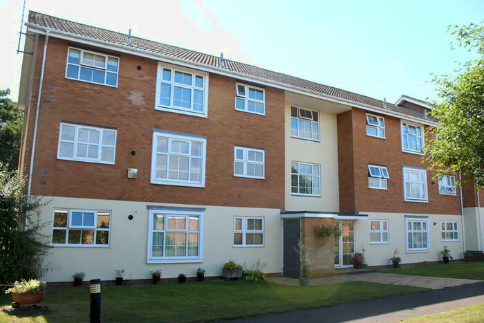 2 Bedroom Apartment To Rent In Landor Road, Knowle, Solihull, B93