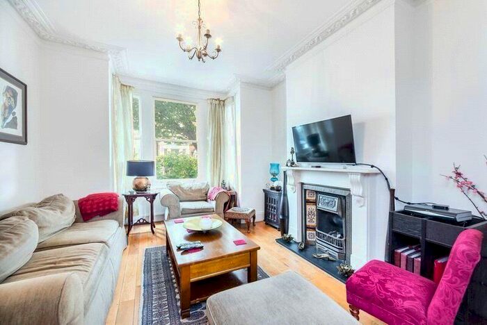 4 Bedroom Terraced House To Rent In Whellock Road, Chiswick, W4