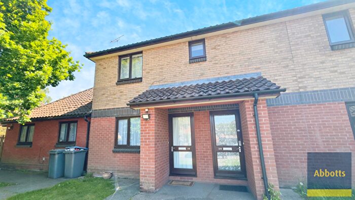 1 Bedroom Flat To Rent In Hunters Ride, Martlesham Heath, IP5