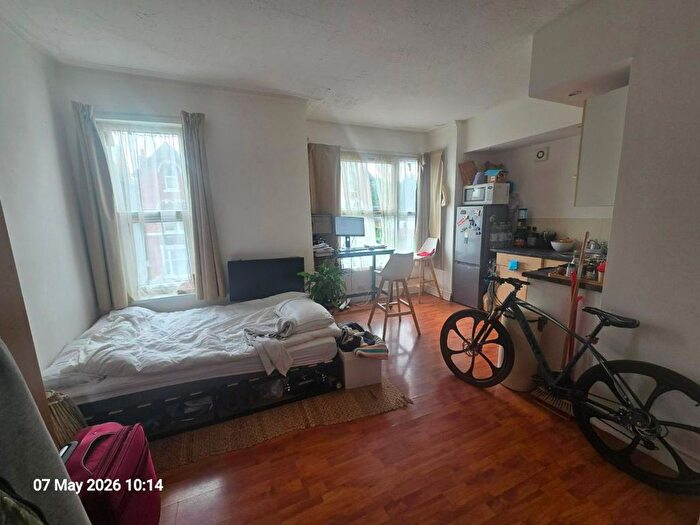 1 Bedroom Studio To Rent In Stanmore Road, Birmingham, B16