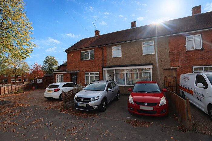 2 Bedroom Terraced House For Sale In Gooshays Drive, Romford, RM3