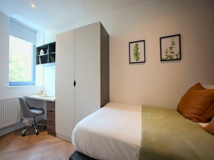 1 Bedroom Apartment To Rent In Apt, Q Three Residence #, LS1