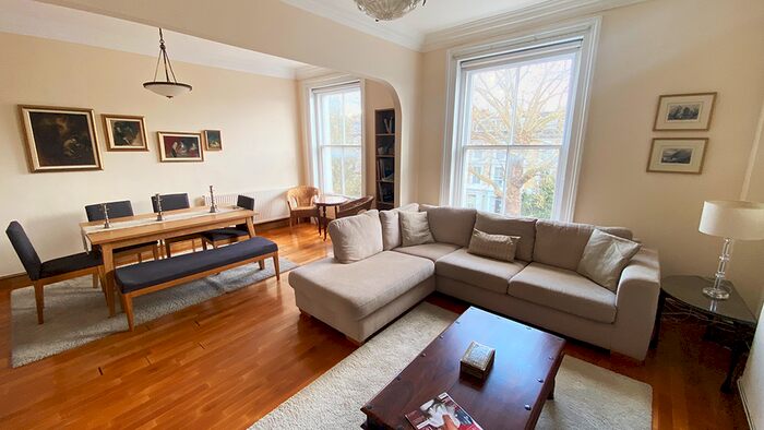 3 Bedroom Flat To Rent In Kensington, Elsham Road, London, W14