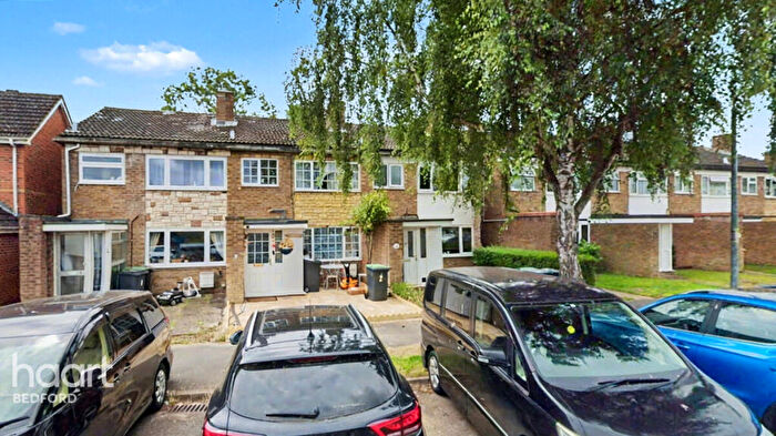 3 Bedroom Terraced House To Rent In Snagge Court, Bedford, MK43