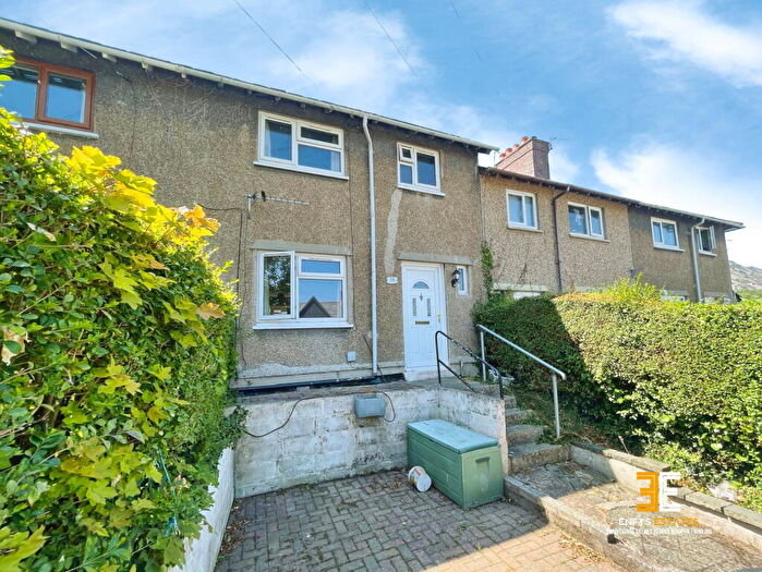 3 Bedroom Terraced House For Sale In Helyg Road, Penmaenmawr, LL34