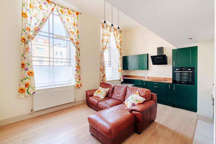 2 Bedroom Flat For Sale In The Drill Hall, Old Market Street, Bristol, BS2