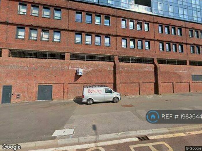 2 Bedroom Flat To Rent In Ashwood House, Camberley, GU15